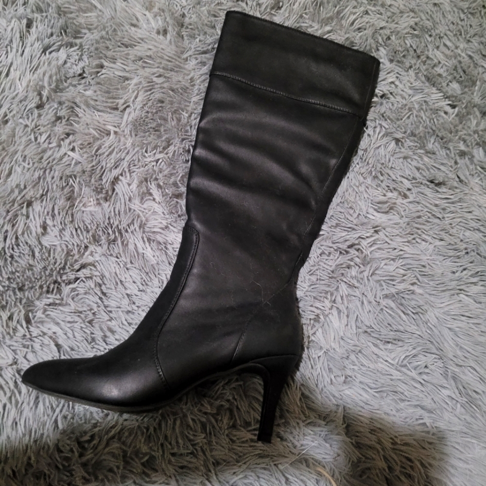 Le Chateau boots